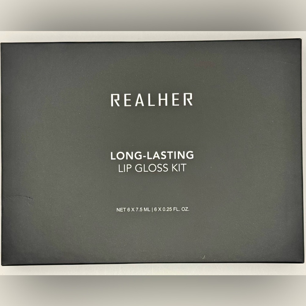 RealHer Long-Lasting Lip Gloss Kit - 6 x 7.5 ml | .25 fl oz Glosses in 6 colors - Picture 3 of 6